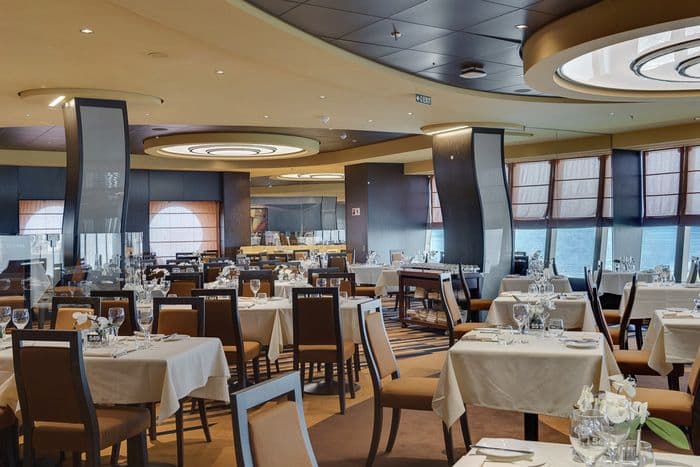 MSC Cruises MSC Meraviglia Panorama Restaurant 2.jpg